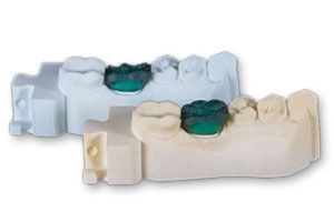Зубной протез напечатанный VisiJet PerlStone